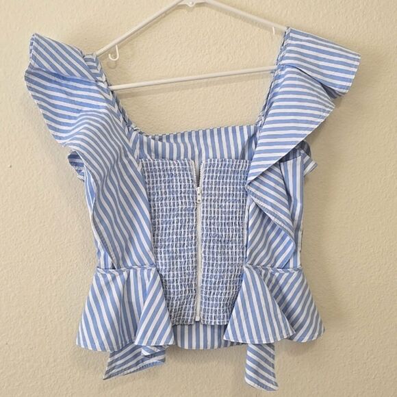 Petersyn striped. Crossover  ruffle cotton top. S - Picture 4 of 10